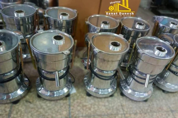 آبمیوه گیر نیمه صنعتی